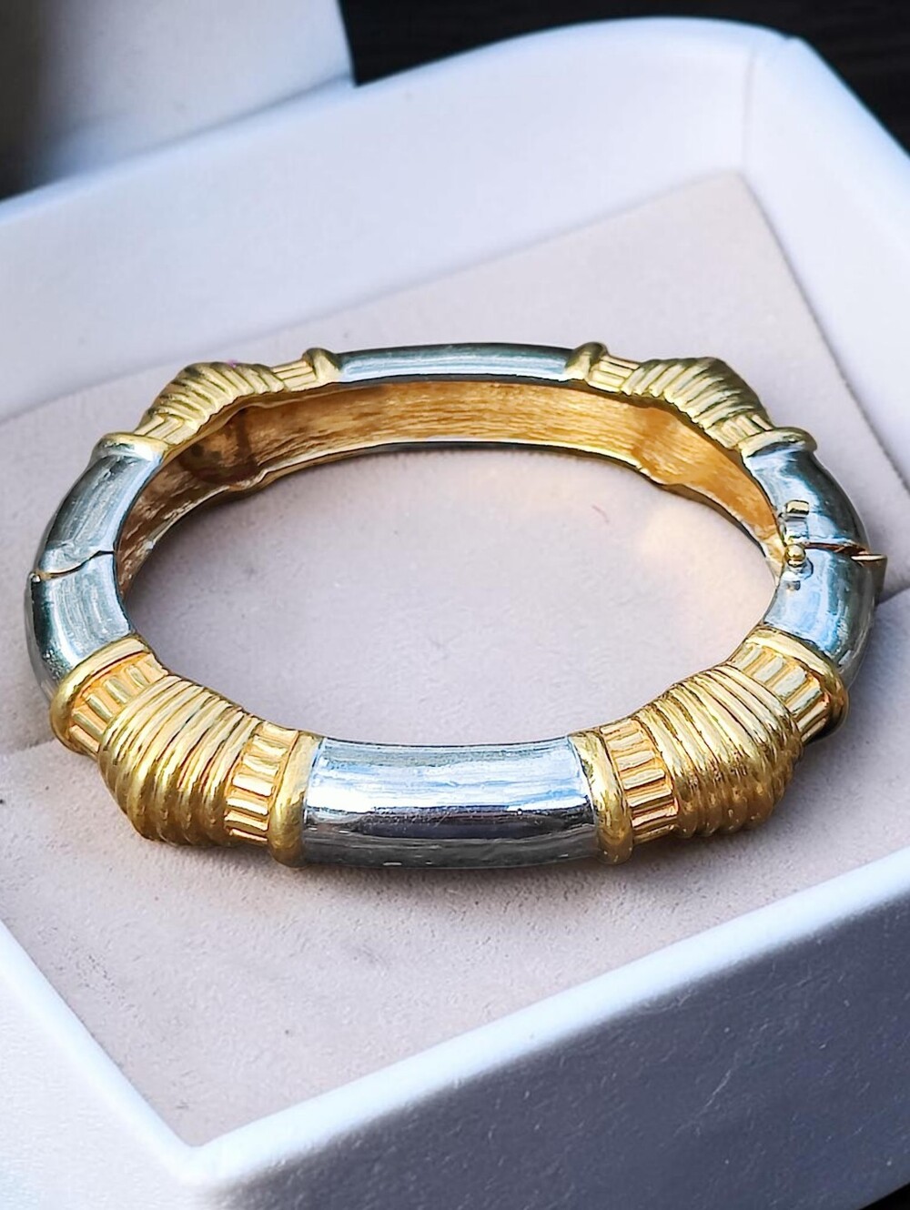 Vintage Ciner Two Tones Hinged Bracelet